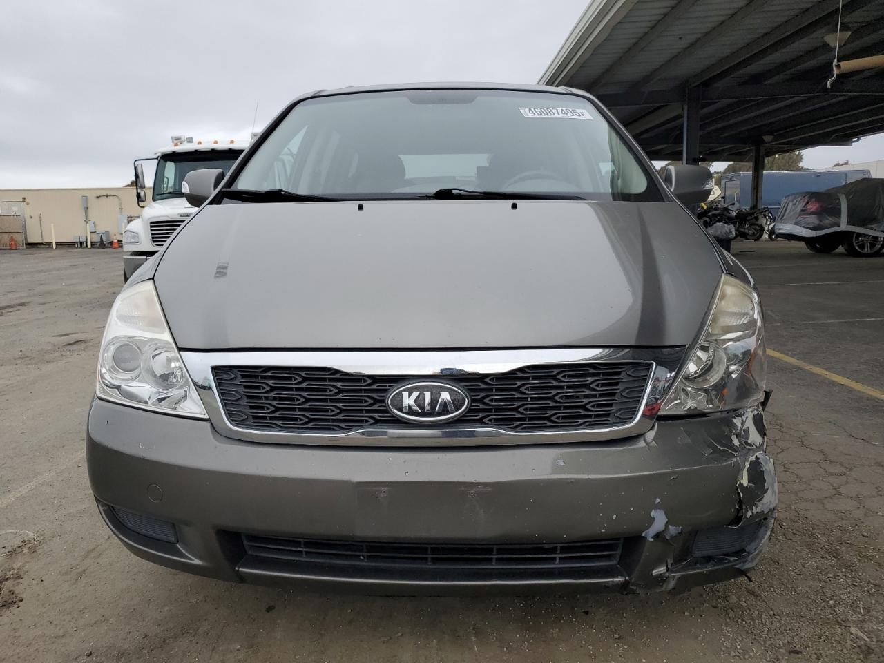 2012 KIA Sedona VIN KNDMG4C7XC6441469 Copart auction photo, front end / side damage thumbnail 5