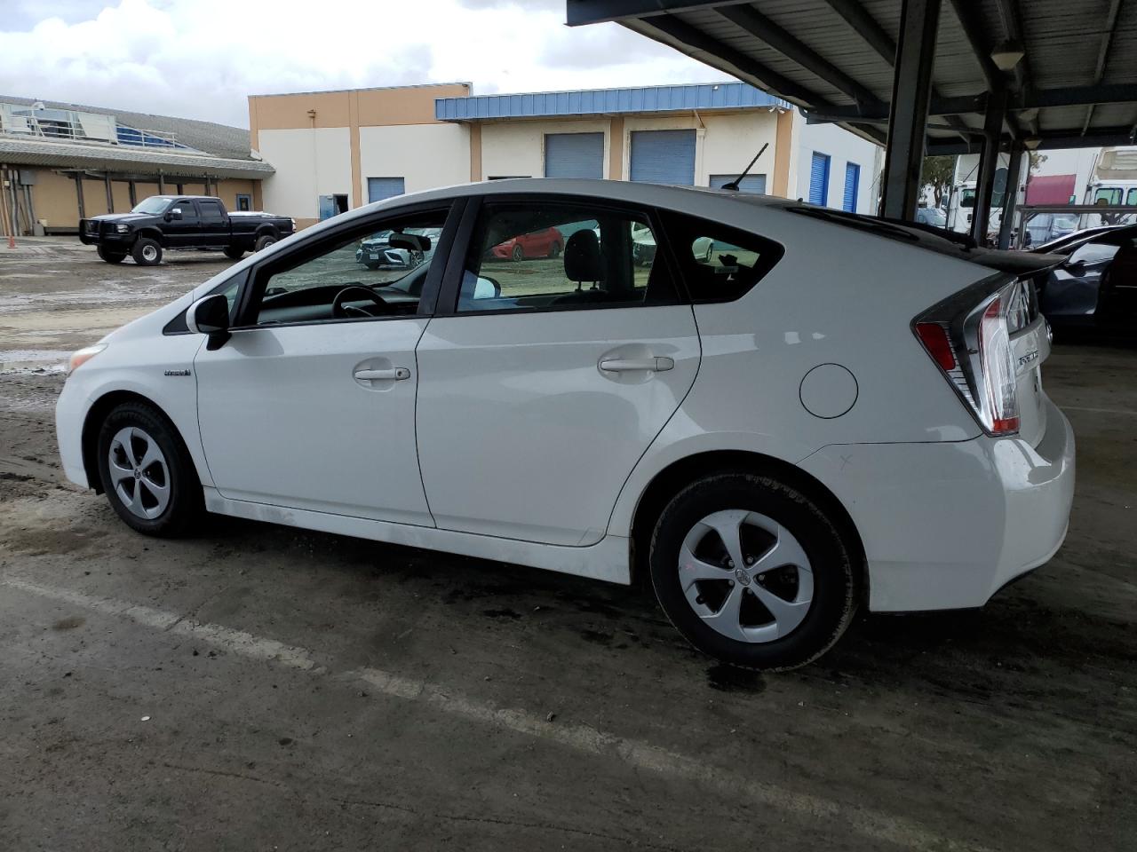 2013 Toyota Prius VIN JTDKN3DU3D5646277 Copart auction photo, front end damage thumbnail 2