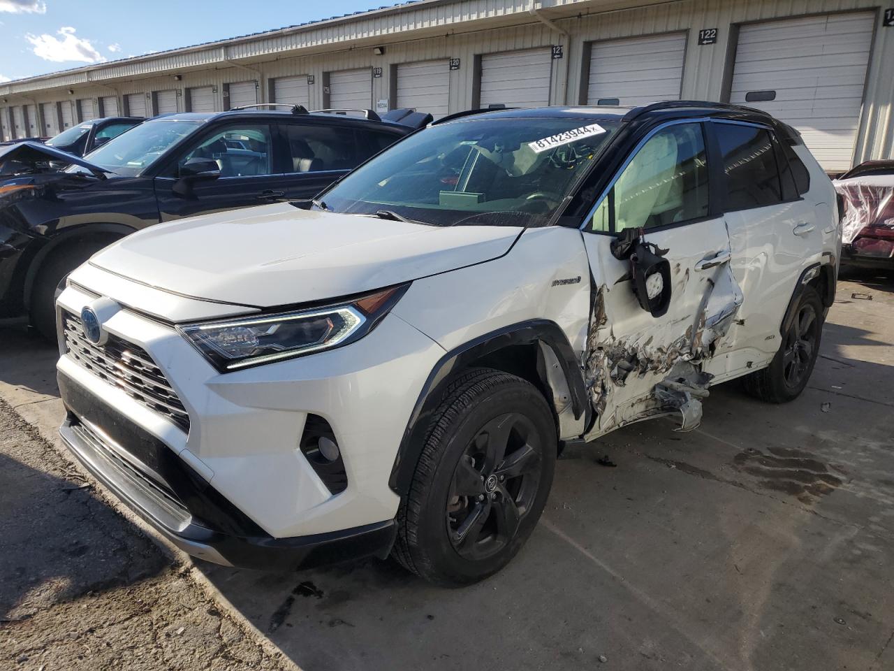 2019 Toyota RAV 4 VIN JTMEWRFV7KJ008220