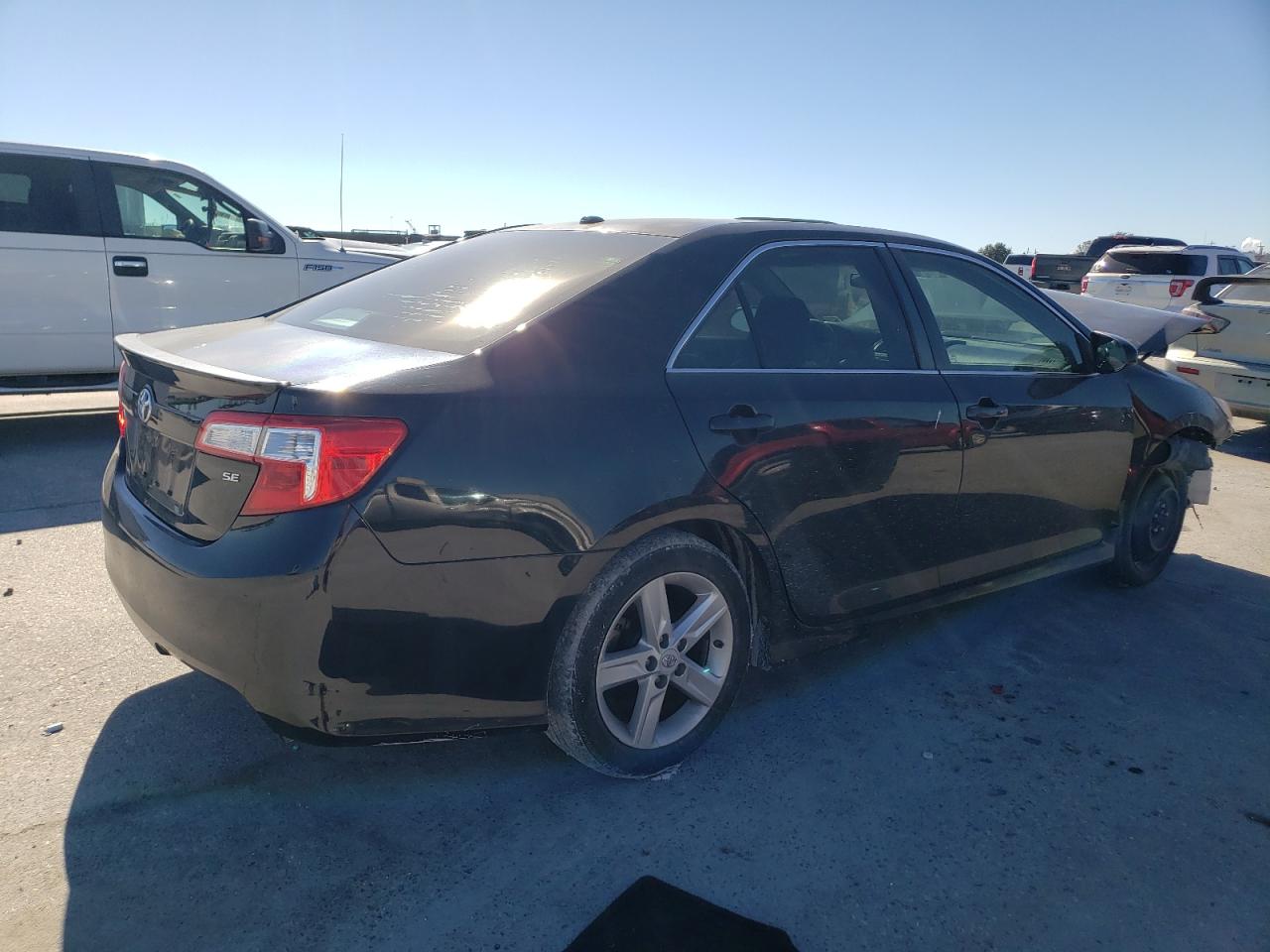 2012 Toyota Camry VIN 4T1BF1FK8CU600375 Copart auction photo, front end damage thumbnail 3