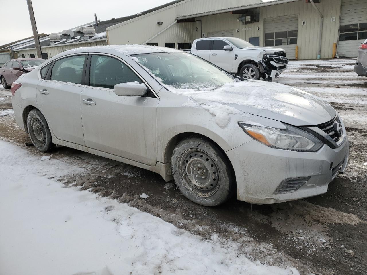 2018 Nissan Altima VIN 1N4AL3AP6JC233587 Copart auction photo, front end damage thumbnail 4