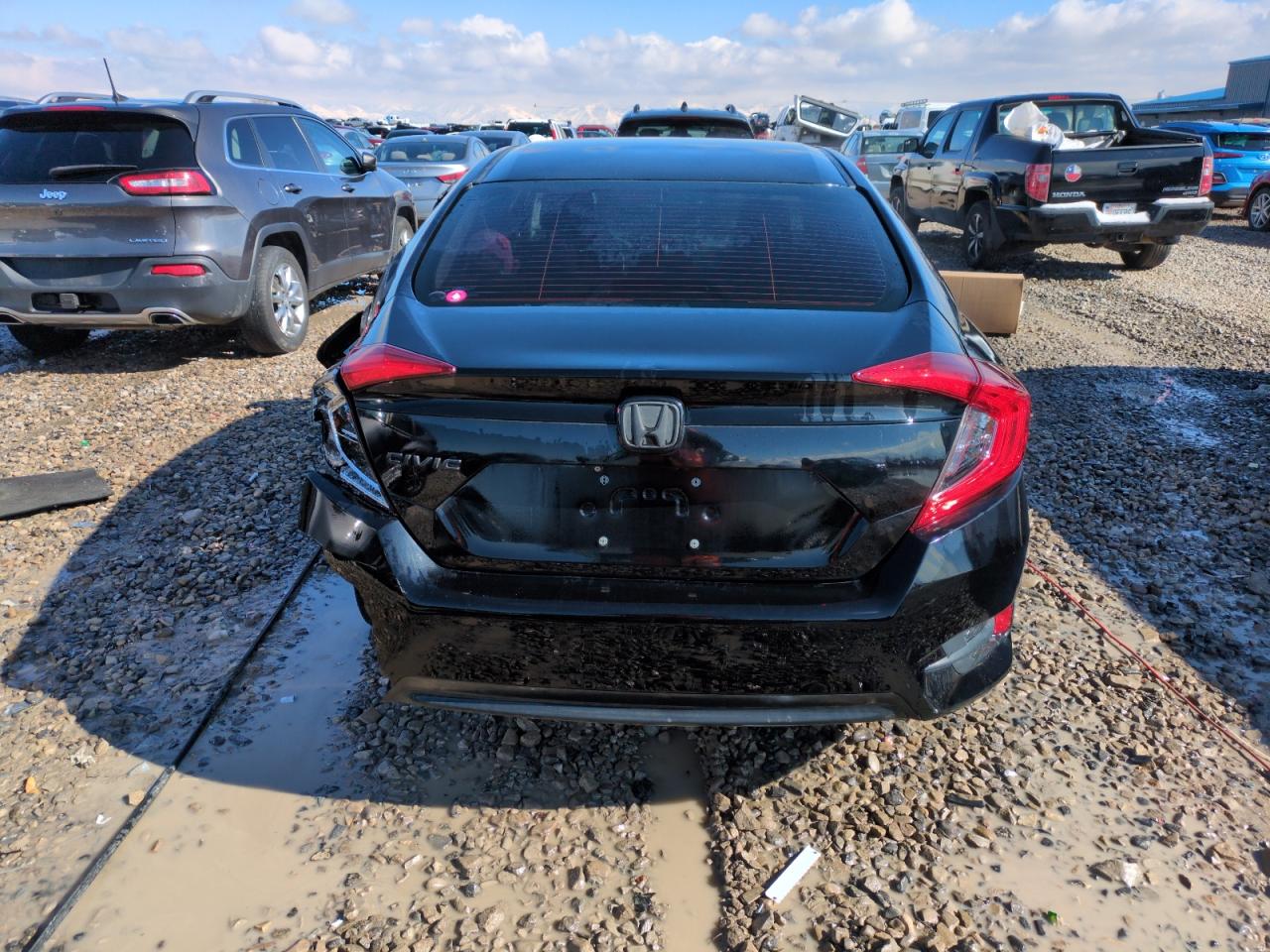 2016 Honda Civic VIN 19XFC2F70GE063957 Copart auction photo, side / rear end damage thumbnail 6