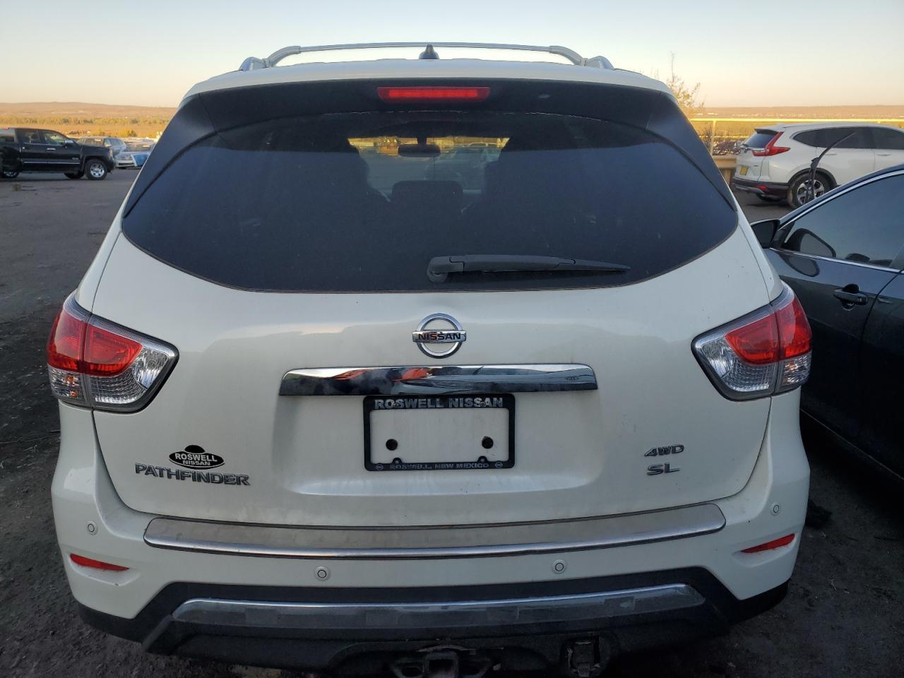2015 Nissan Pathfinder VIN 5N1AR2MM4FC713909 Copart auction photo, water/flood damage thumbnail 6