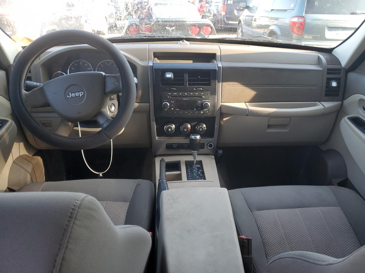 2010 Jeep Liberty (North America) VIN 1J4PP2GK3AW129047 Copart auction photo, water/flood damage thumbnail 8