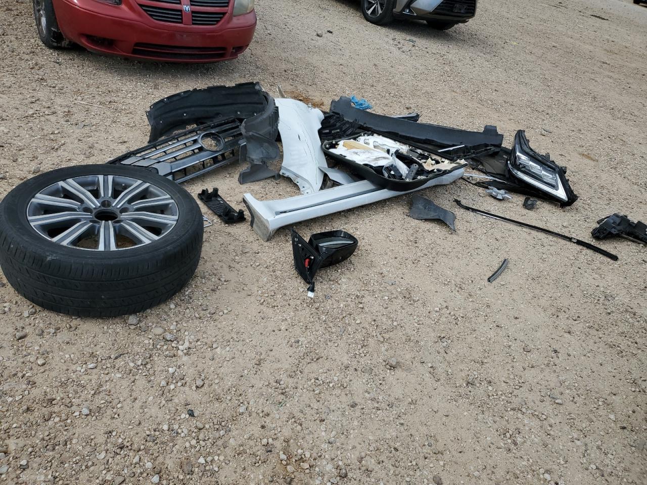 2017 Lexus LX VIN JTJHY7AX6H4239442 Copart auction photo, front end / side damage thumbnail 13