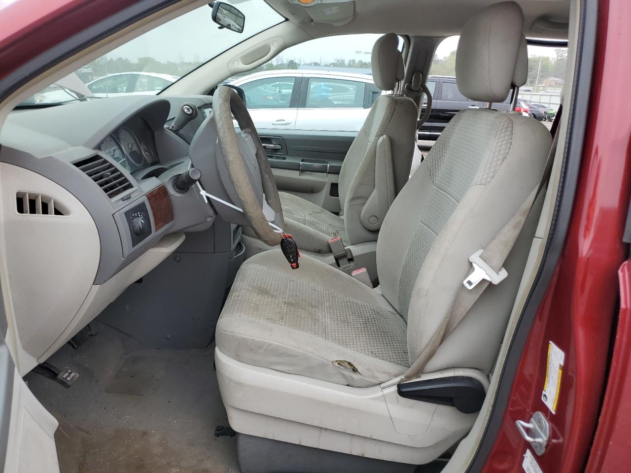 2010 Chrysler Town & Country VIN 2A4RR2D15AR365755 Copart auction photo, rear end / side damage thumbnail 7