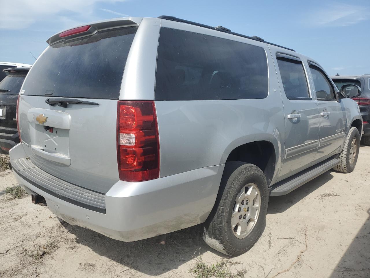 2013 Chevrolet Suburban VIN 1GNSKJE71DR110207 Copart auction photo, water/flood damage thumbnail 3