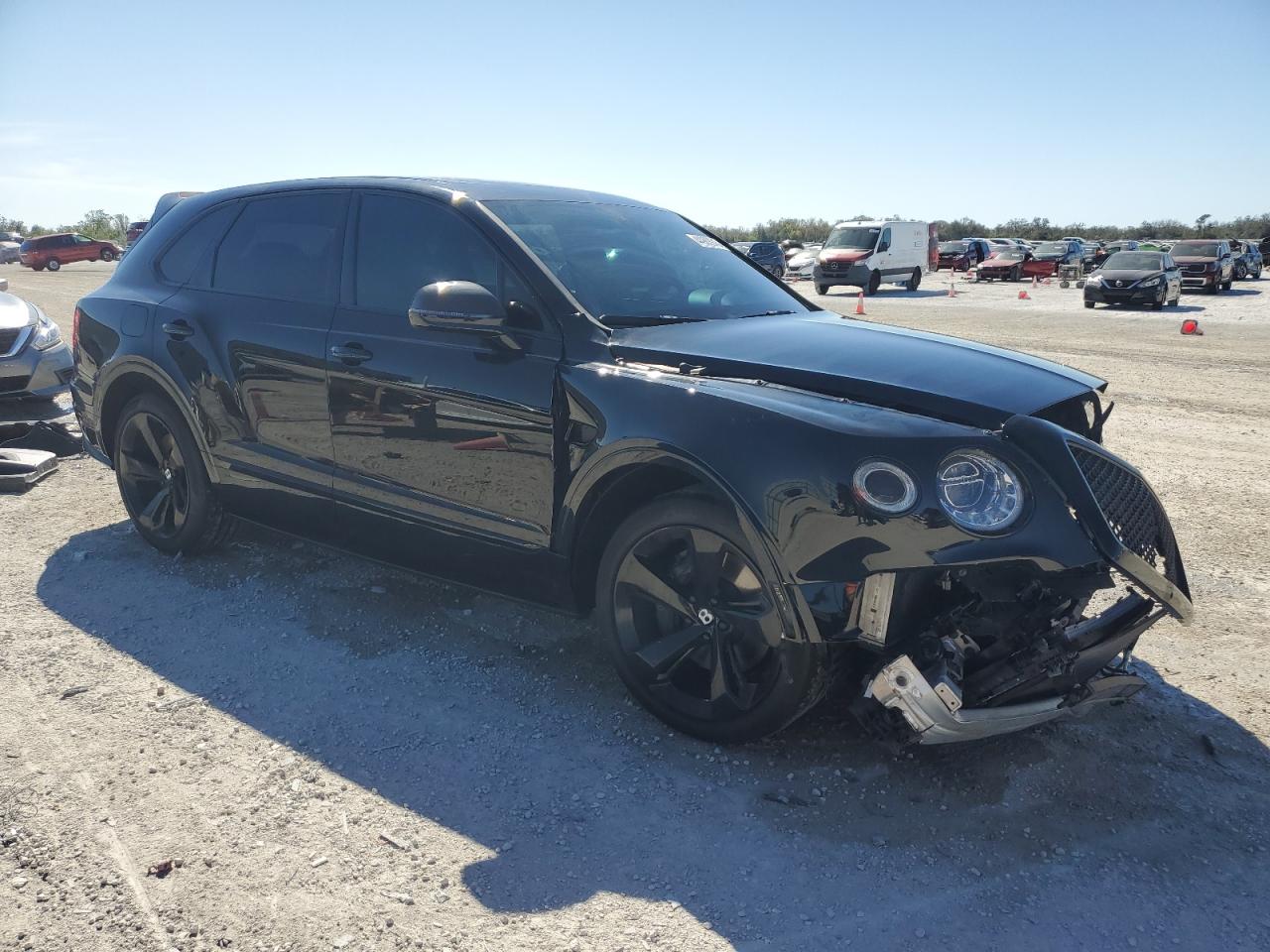 2018 Bentley Bentayga VIN SJAAC2ZV8JC020603 Copart auction photo, front end damage thumbnail 4