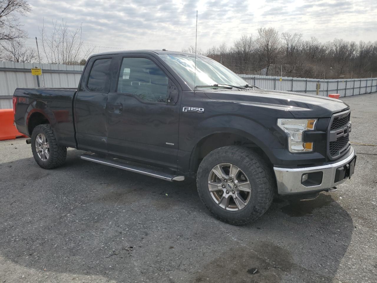 2015 Ford F-150 VIN 1FTFX1EG3FFD00185 Copart auction photo, side / minor dent/scratches damage thumbnail 4