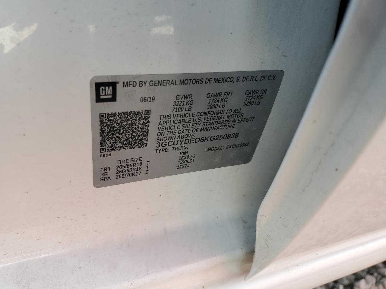 2019 Chevrolet Silverado VIN 3GCUYDED6KG250838 Copart auction photo, water/flood damage thumbnail 12