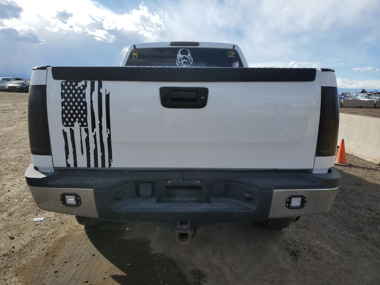 2008 GMC Sierra VIN 1GTHK29K18E217391 Copart auction photo, front end / side damage thumbnail 6
