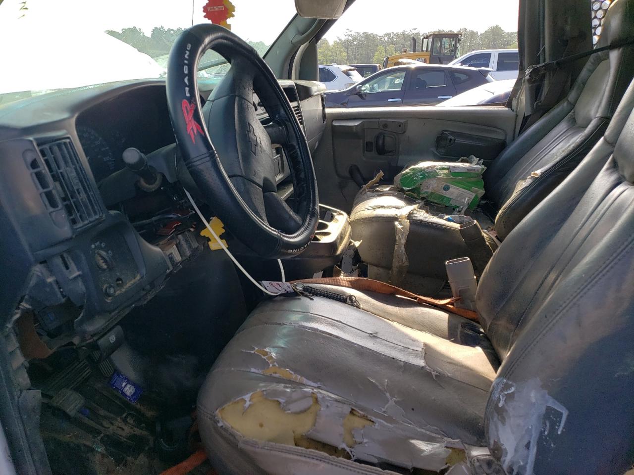 2004 Chevrolet Express VIN 1GCGG25V841137147 Copart auction photo, all over damage thumbnail 7