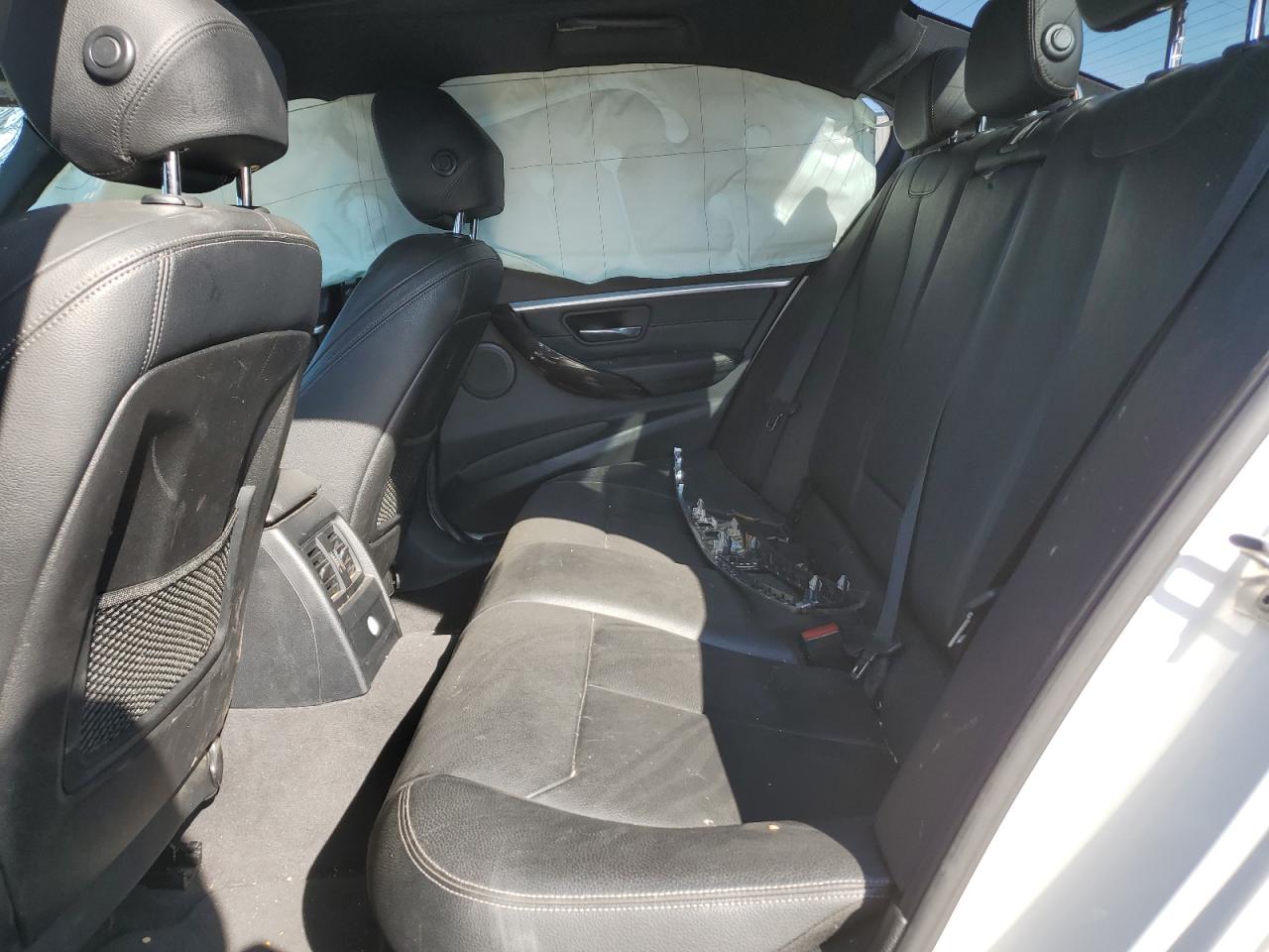 2018 BMW 3er VIN WBA8B9G55JNU96966 Copart auction photo, side / front end damage thumbnail 10
