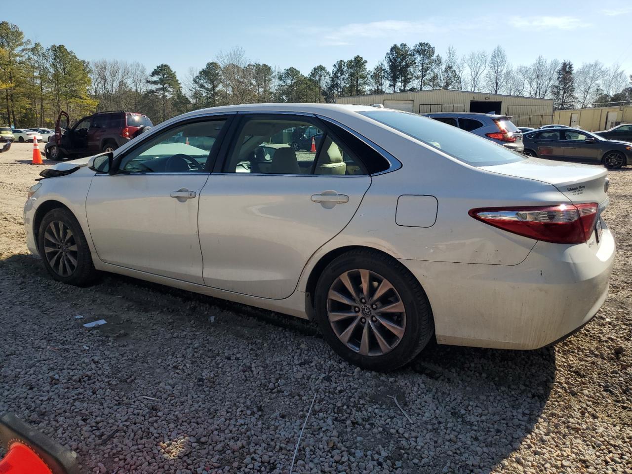 2016 Toyota Camry VIN 4T1BF1FK1GU552840 Copart auction photo, front end damage thumbnail 2
