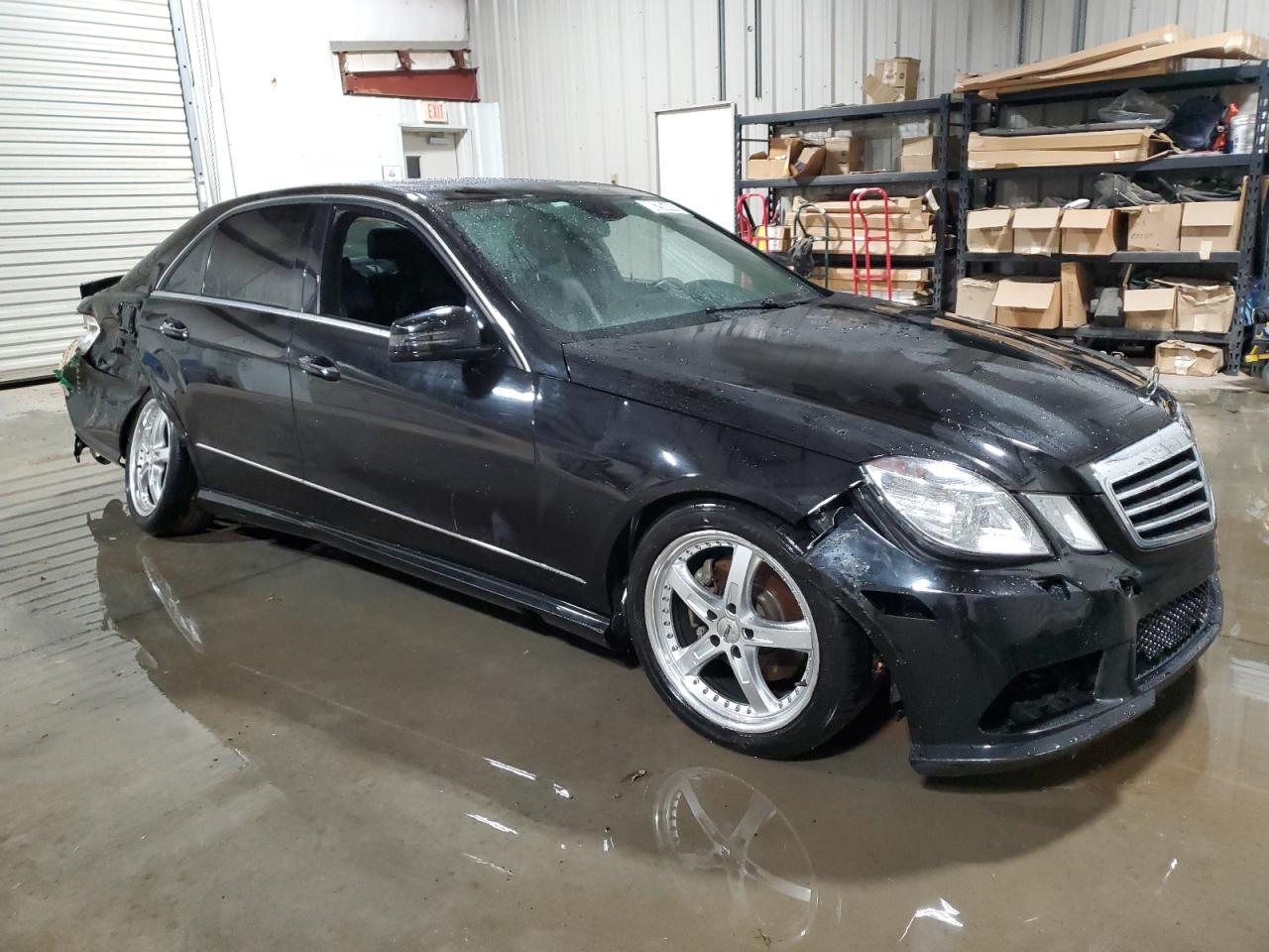 2011 Mercedes-Benz E-klasse VIN WDDHF5GBXBA280793 Copart auction photo, all over damage thumbnail 4