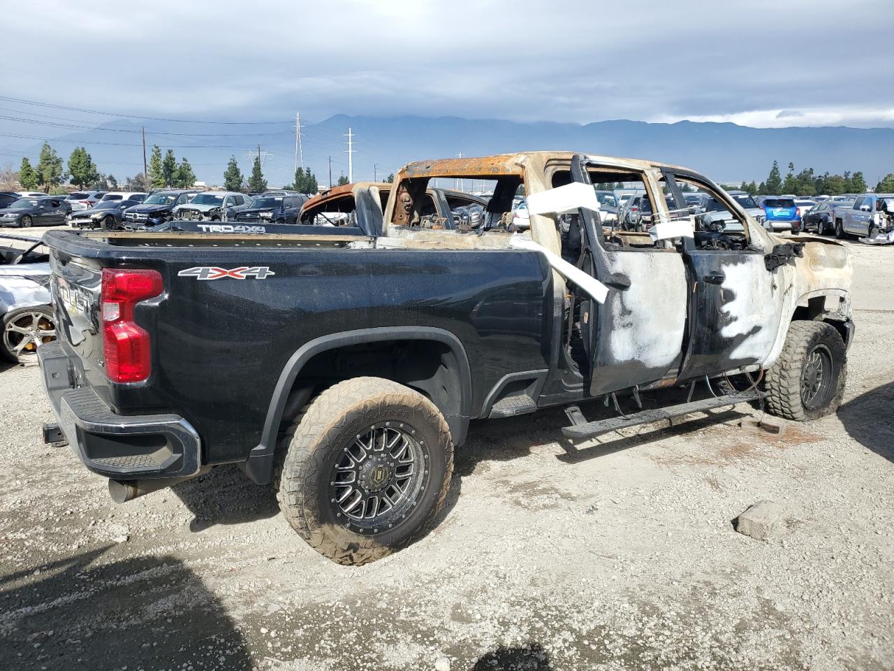 2022 Chevrolet Silverado VIN 1GC4YNEY3NF138125 Copart auction photo, burn damage thumbnail 3