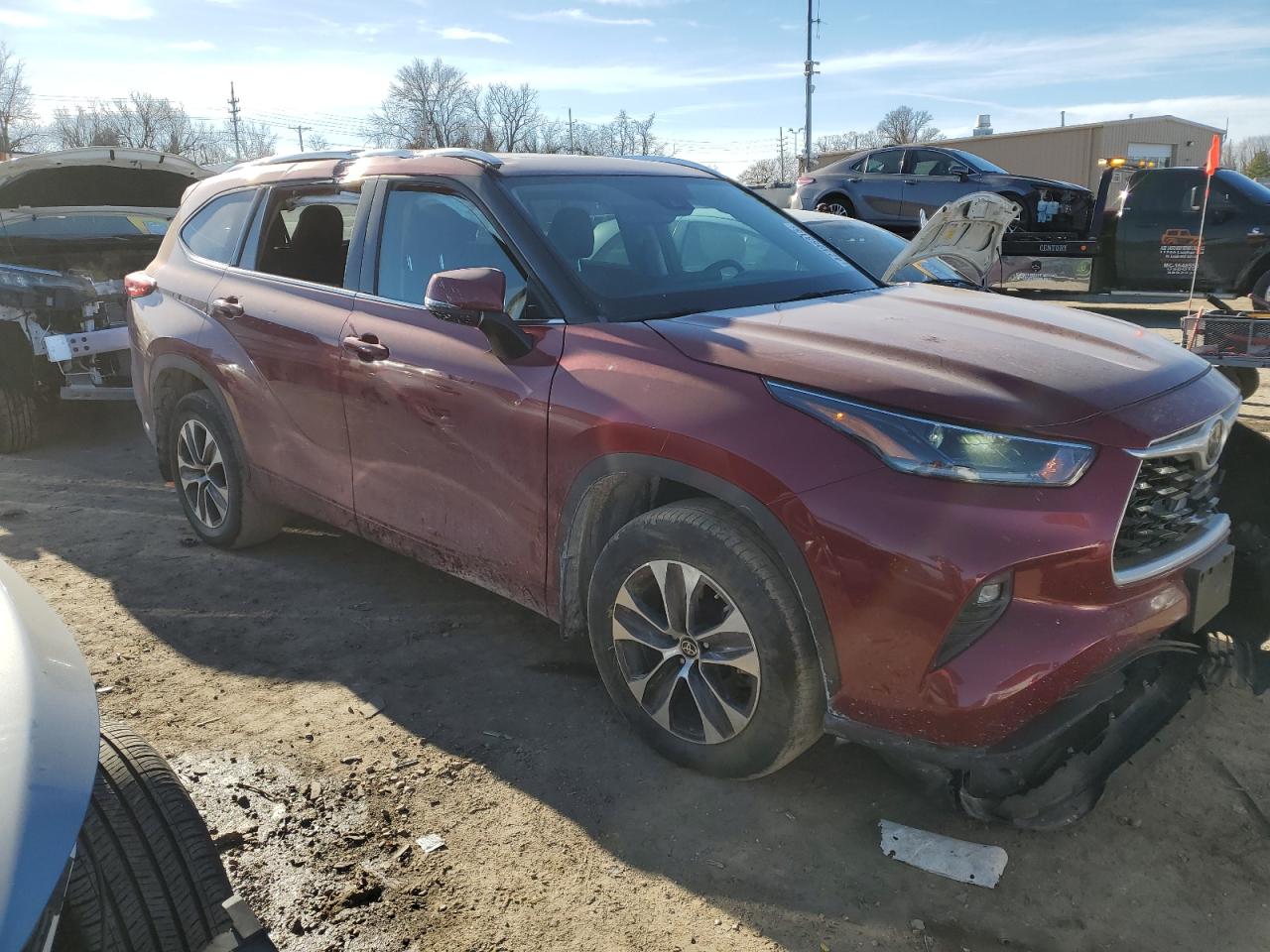 2021 Toyota Highlander VIN 5TDGZRBH0MS557487 Copart auction photo, front end / side damage thumbnail 4