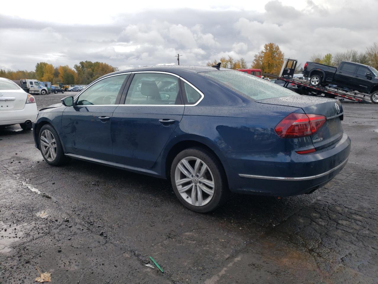 2018 Volkswagen Passat VIN 1VWBA7A31JC043590 Copart auction photo, front end damage thumbnail 2