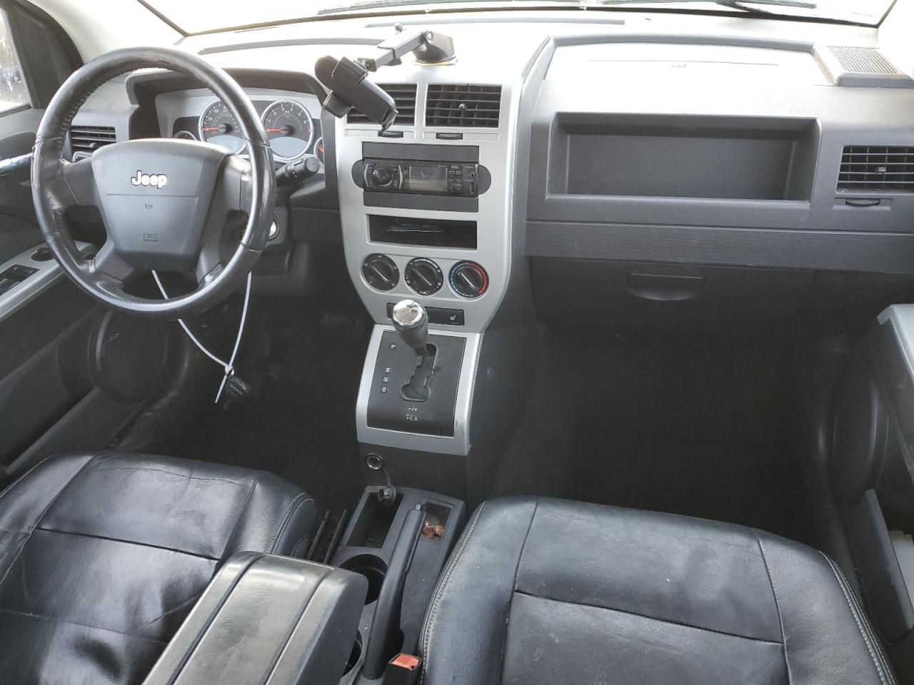 2008 Jeep Compass VIN 1J8FT57WX8D527128 Copart auction photo, front end / minor dent/scratches damage thumbnail 8