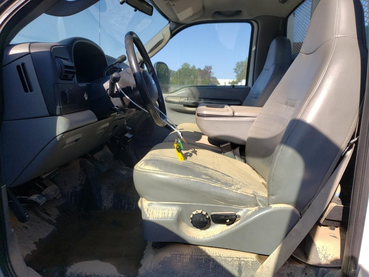 2006 Ford F450 VIN 1FDXF46Y16EB89282 Copart auction photo, water/flood damage thumbnail 7