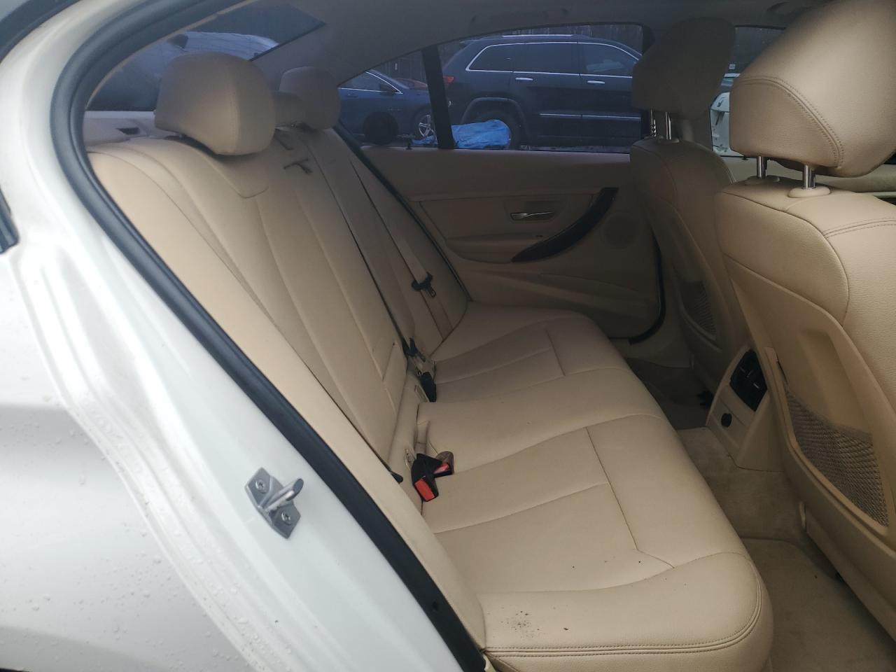 2013 BMW 3er VIN WBA3B5C56DF591978 Copart auction photo, front end damage thumbnail 10