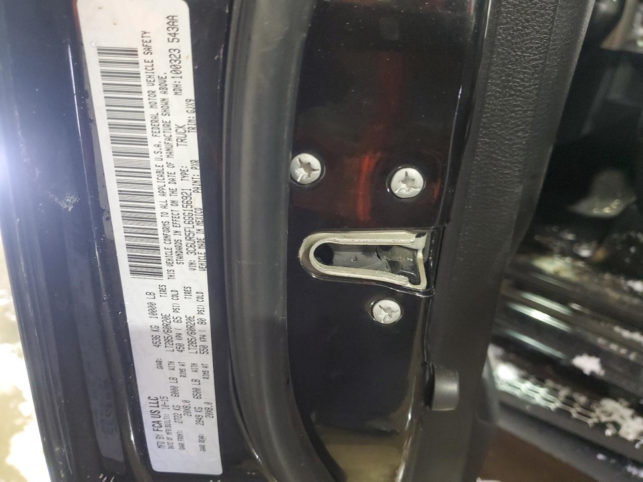 2016 RAM 2500 VIN 3C6UR5FL6GG156921 Copart auction photo, all over damage thumbnail 15