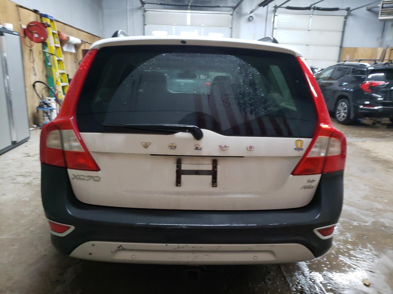 2008 Volvo XC70 VIN YV4BZ982581004024 Copart auction photo, front end / minor dent/scratches damage thumbnail 6