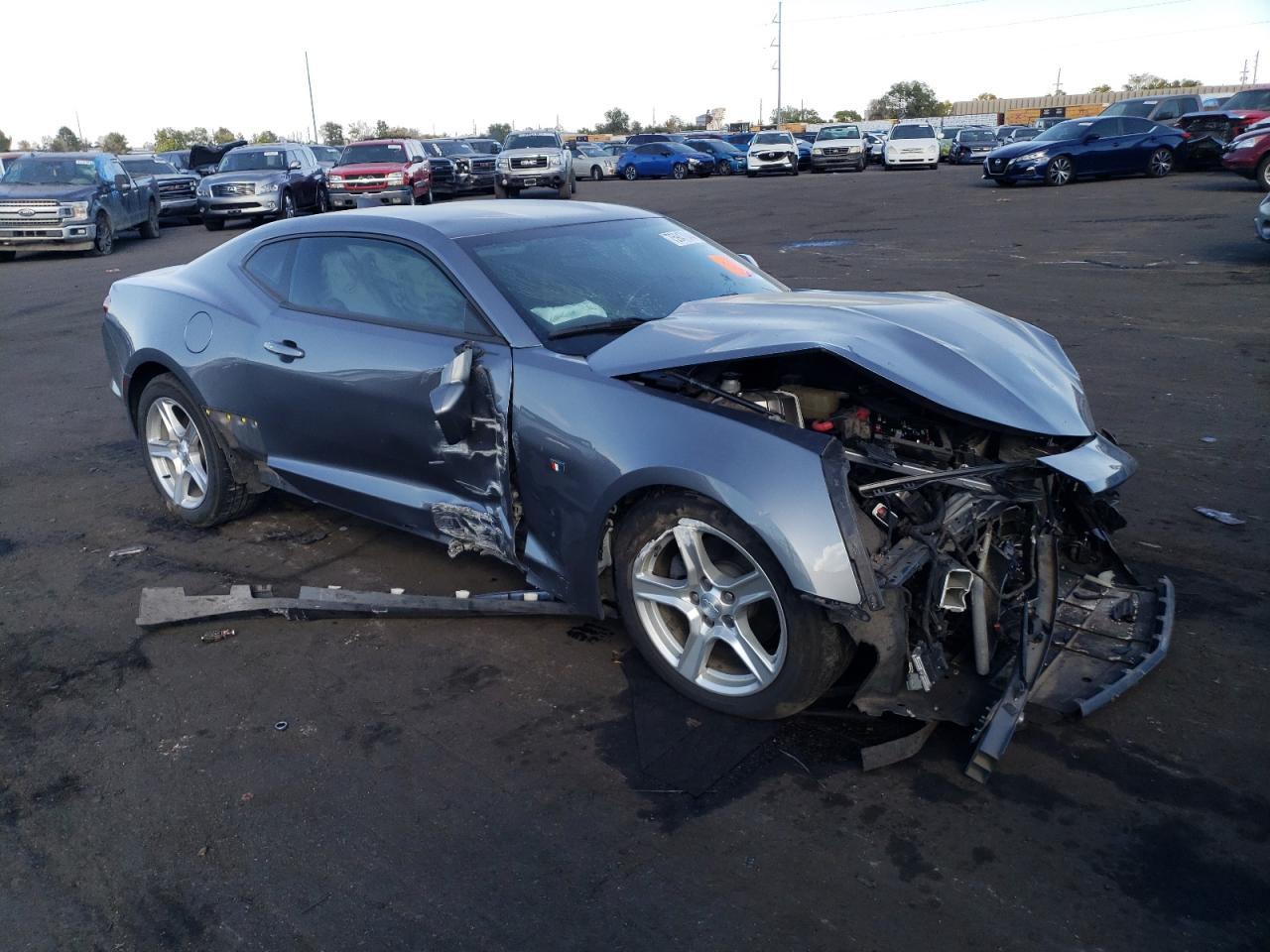2019 Chevrolet Camaro VIN 1G1FD1RS5K0143529 Copart auction photo, front end / side damage thumbnail 4