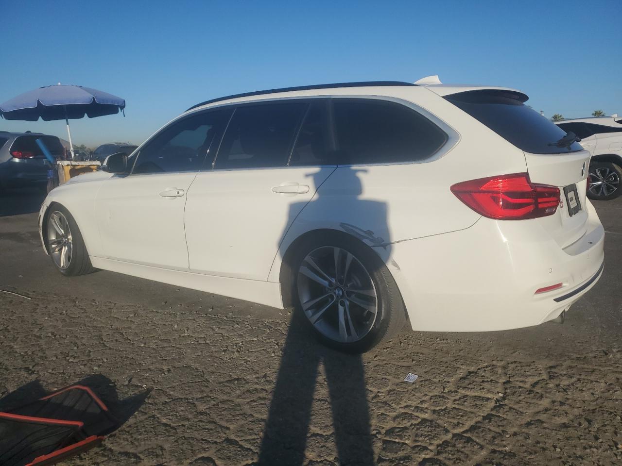 2016 BMW 3er VIN WBA8J1C51GK458428 Copart auction photo, side damage thumbnail 2