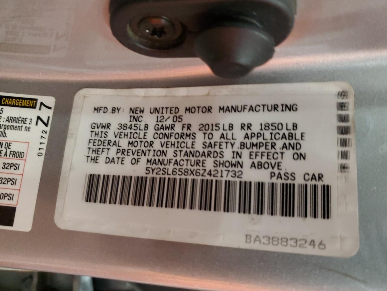 2006 Pontiac Vibe VIN 5Y2SL658X6Z421732 Copart auction photo, front end damage thumbnail 13