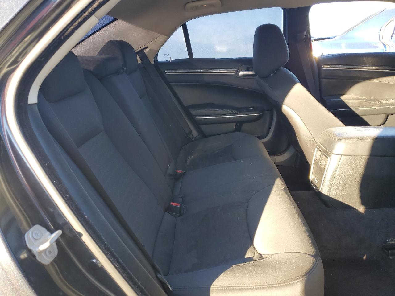 2018 Chrysler 300 VIN 2C3CCAAGXJH278119 Copart auction photo, all over damage thumbnail 10