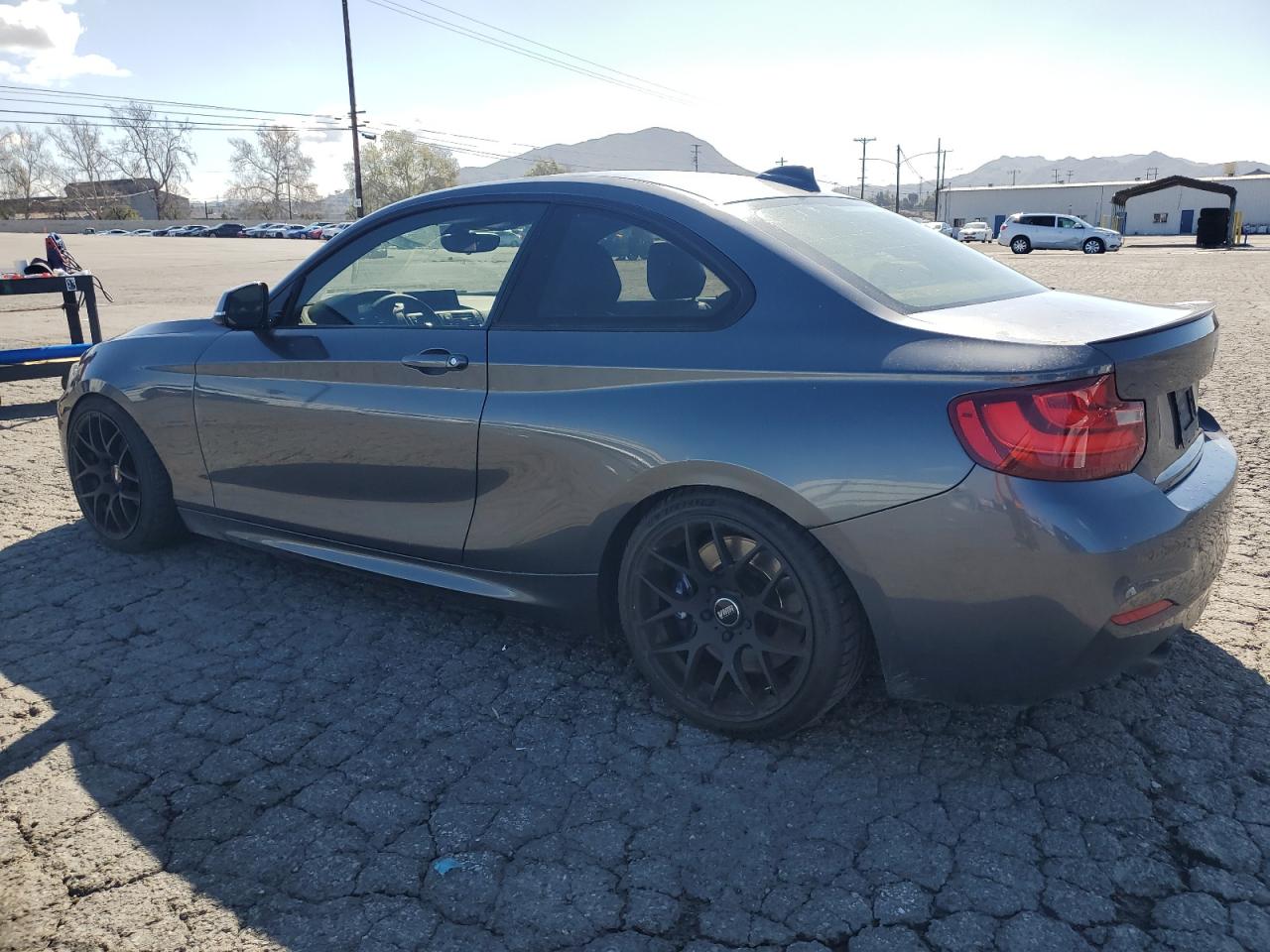2015 BMW M2 VIN WBA1J7C56FV358987 Copart auction photo, undercarriage damage thumbnail 2