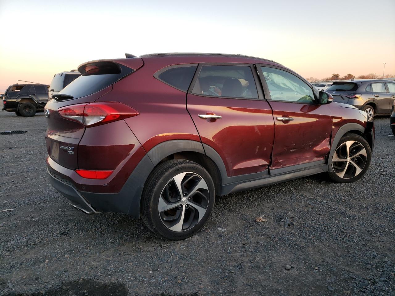 2016 Hyundai Tucson VIN KM8J3CA27GU213457 Copart auction photo, front end / side damage thumbnail 3