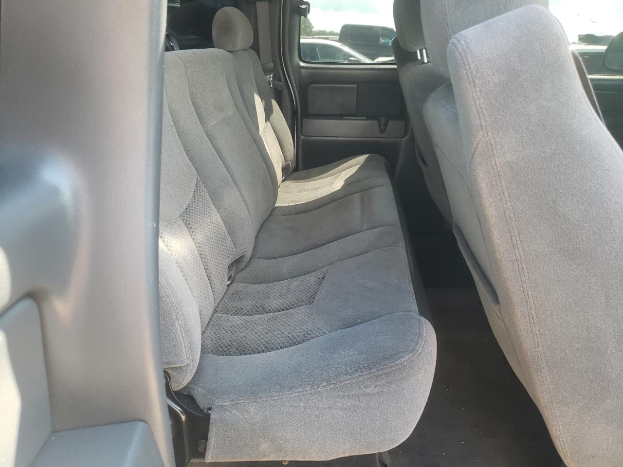 2005 Chevrolet Silverado VIN 2GCEC19T251211907 Copart auction photo, side / rear end damage thumbnail 10