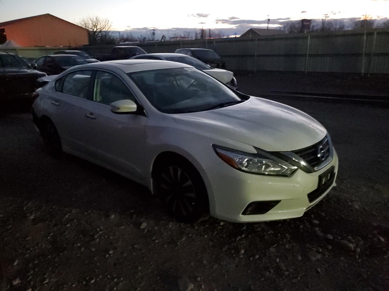 2016 Nissan Altima VIN 1N4AL3AP9GC115932 Copart auction photo, rear end / minor dent/scratches damage thumbnail 4