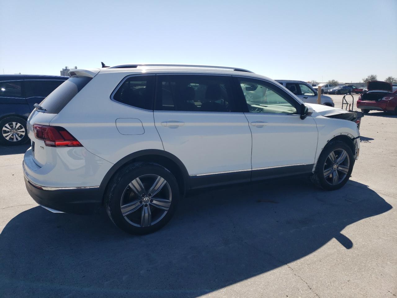 2018 Volkswagen Tiguan VIN 3VV5B7AX5JM026002 Copart auction photo, front end damage thumbnail 3