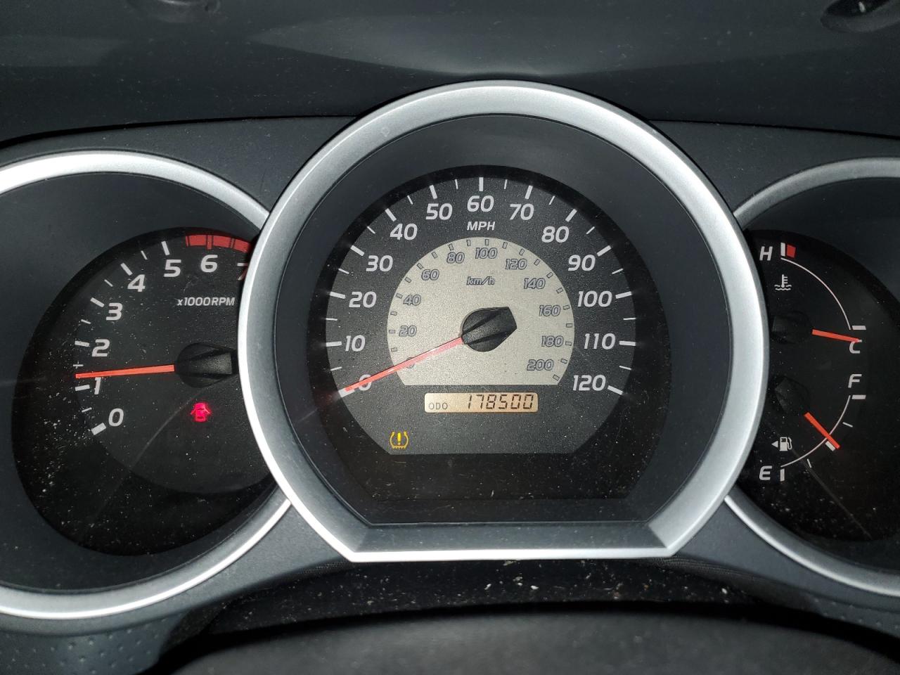 2008 Toyota Tacoma VIN 5TEUU42N48Z519537 Copart auction photo, side / minor dent/scratches damage thumbnail 9