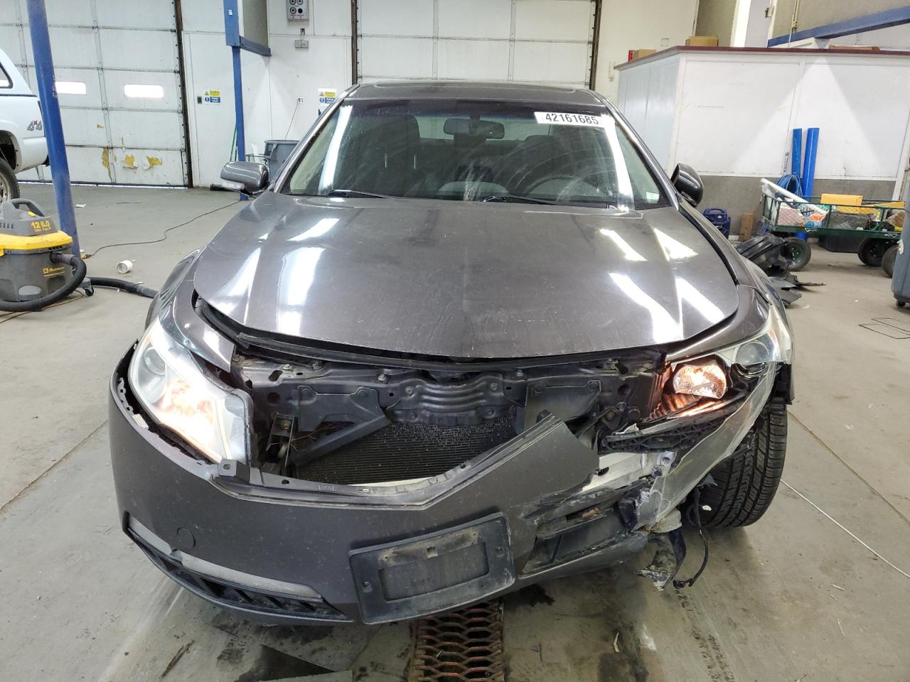 2009 Acura TL VIN 19UUA86589A013099 Copart auction photo, front end damage thumbnail 5