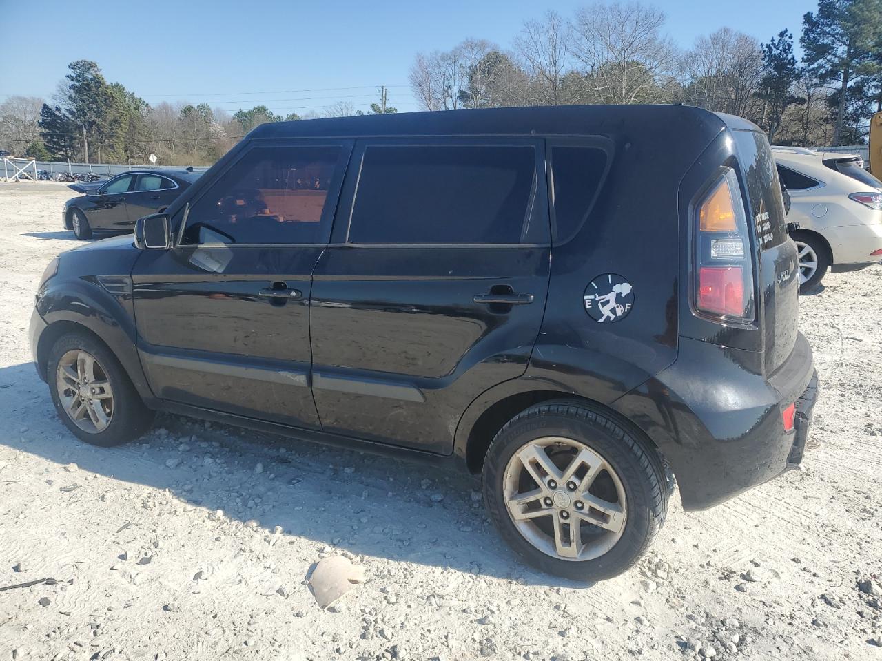 2011 KIA Soul VIN KNDJT2A2XB7310349 Copart auction photo, front end damage thumbnail 2