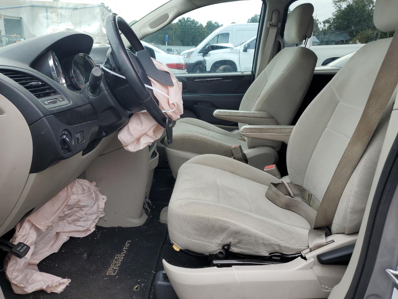2013 Dodge Caravan VIN 2C4RDGBG1DR628546 Copart auction photo, side / front end damage thumbnail 7