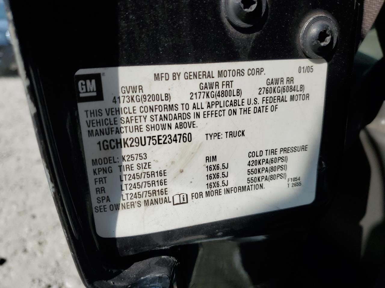 2005 Chevrolet Silverado VIN 1GCHK29U75E234760 Copart auction photo, side damage thumbnail 12
