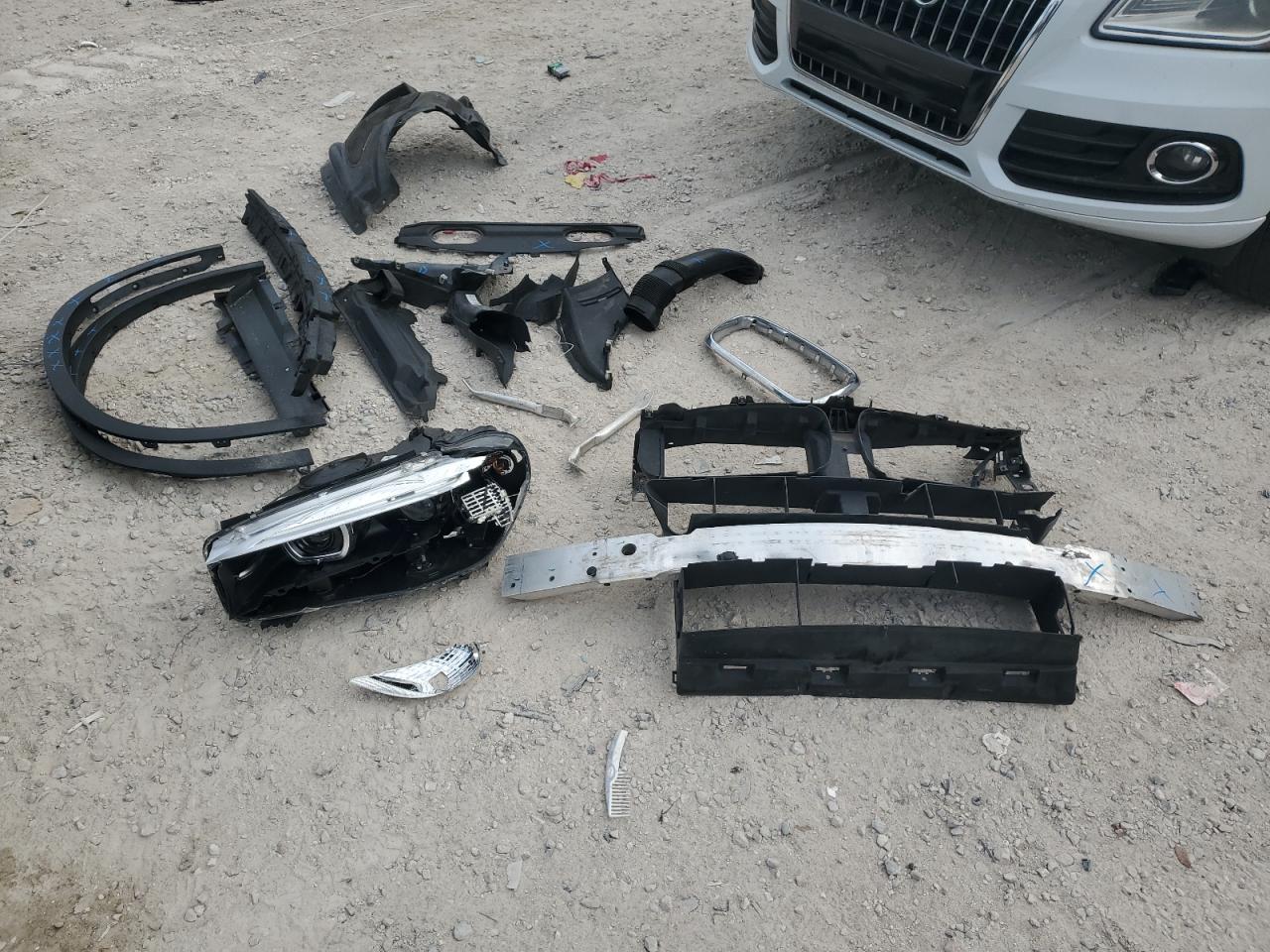2018 BMW X5 VIN 5UXKR0C5XJ0X95452 Copart auction photo, front end damage thumbnail 13