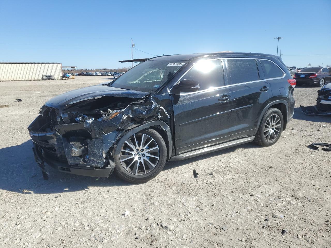 2018 Toyota Highlander VIN 5TDJZRFH6JS549261