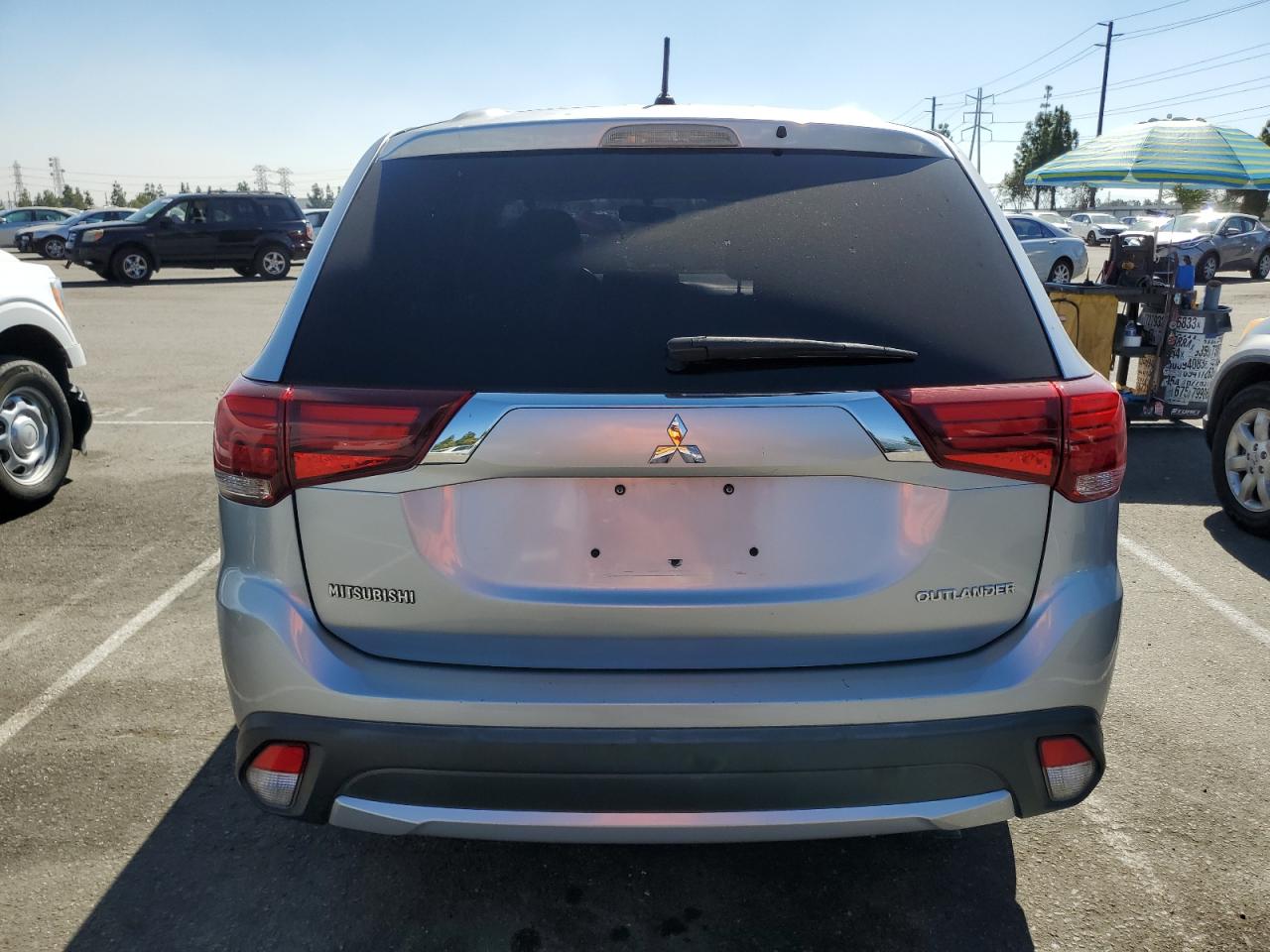 2016 Mitsubishi Outlander VIN JA4AD2A31GZ018682 Copart auction photo, minor dent/scratches damage thumbnail 6