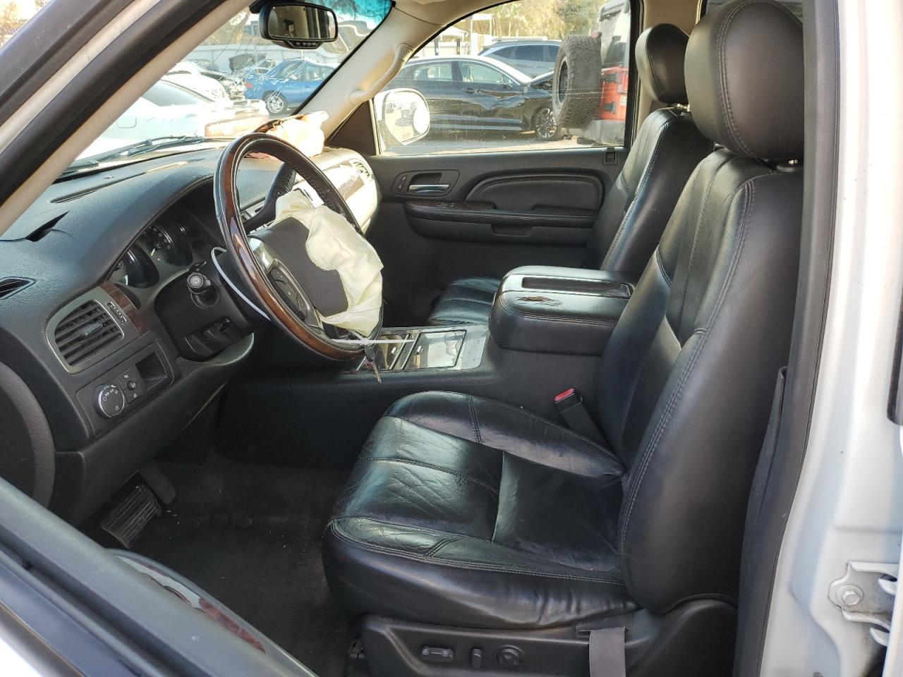 2007 GMC Yukon VIN 1GKFK63877J198206 Copart auction photo, front end / minor dent/scratches damage thumbnail 7