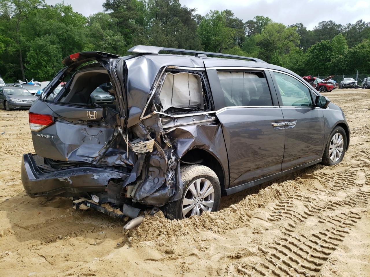 2014 Honda Odyssey VIN 5FNRL5H6XEB033584 Copart auction photo, rear end / all over damage thumbnail 3