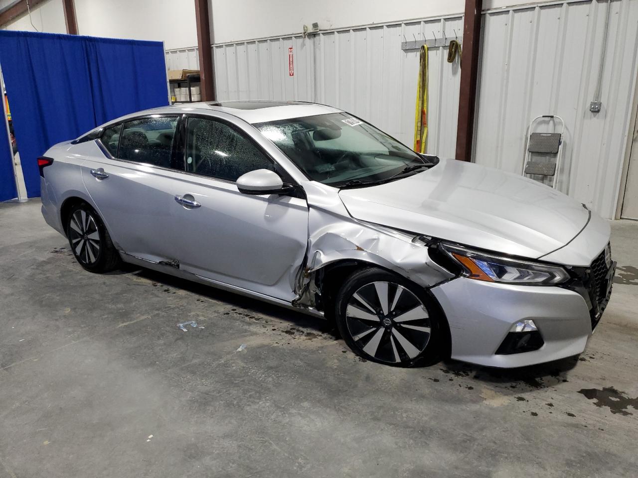 2019 Nissan Altima VIN 1N4BL4EV7KC235109 Copart auction photo, all over damage thumbnail 4