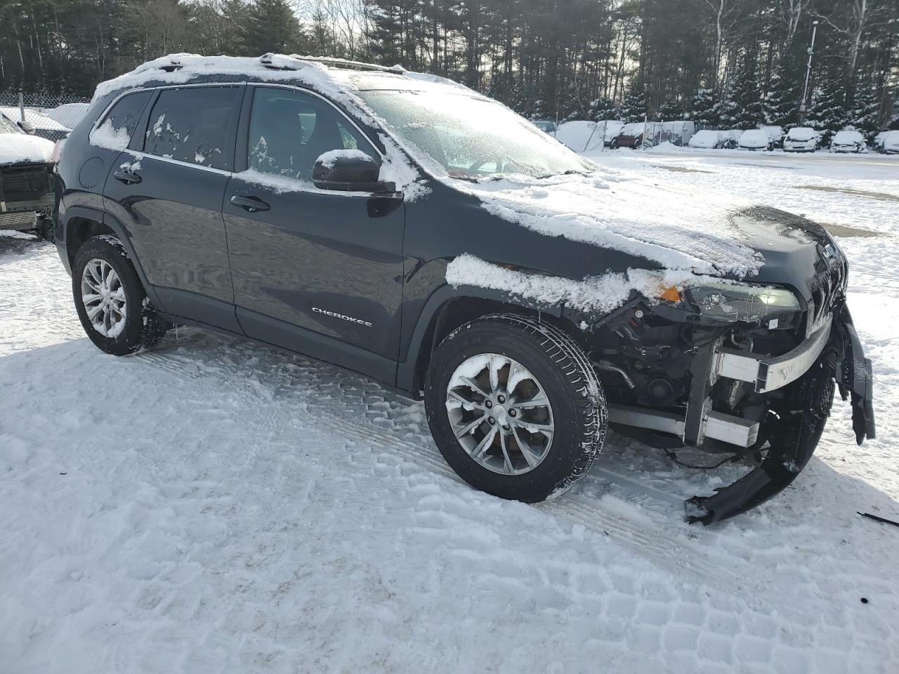 2019 Jeep Grand Cherokee VIN 1C4PJMLB4KD453095 Copart auction photo, front end / minor dent/scratches damage thumbnail 4