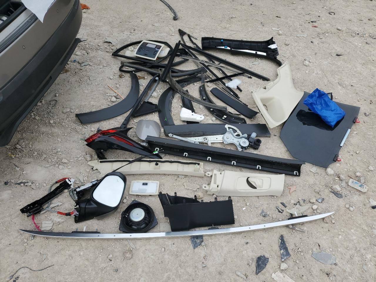 2015 Lexus NX VIN JTJYARBZ6F2019548 Copart auction photo, side damage thumbnail 13