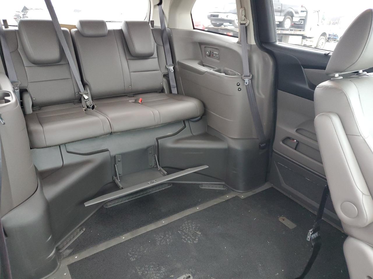 2016 Honda Odyssey VIN 5FNRL5H68GB089820 Copart auction photo, all over damage thumbnail 11